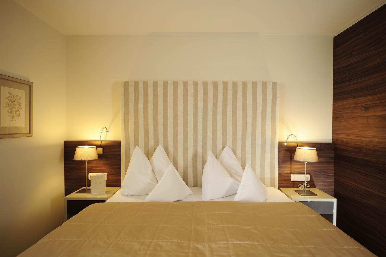 Hotel Patrizia Tirolo Esterno foto